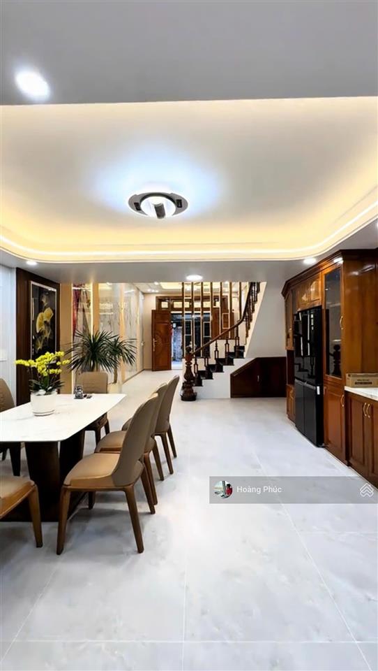 Lên sóng siêu phẩm quận bình thạnh, đường nguyễn hữu cảnh hẽm 1/ 6m,gần lanmark 81, giá 4tỷ250 chốt