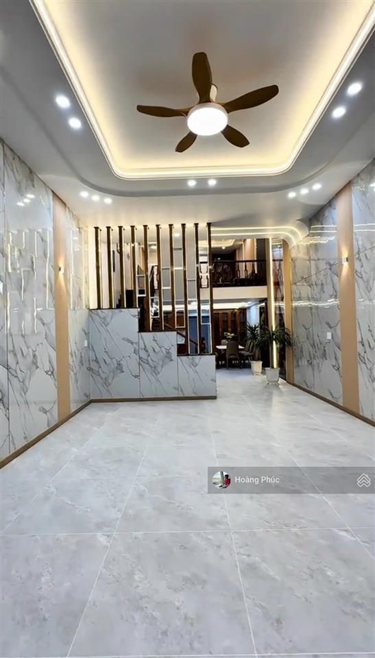 Lên sóng siêu phẩm quận bình thạnh, đường nguyễn hữu cảnh hẽm 1/ 6m,gần lanmark 81, giá 4tỷ250 chốt