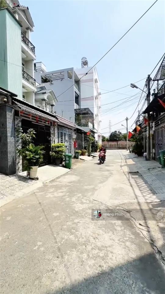Đường trần não  quận 2, giá 4tỷ050, dt 84m2 (6mx14m/3pn  4nvs), đang sẵn thu nhập 25 triệu/tháng