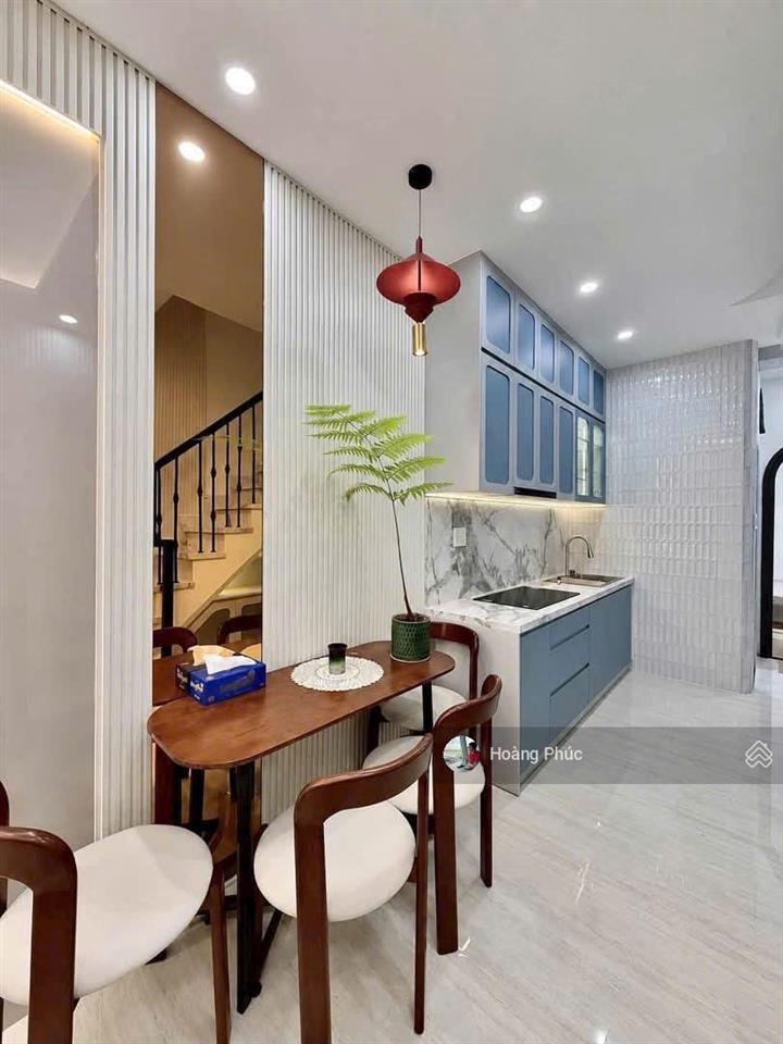 Nhà đẹp ở ngay nguyễn kiệm, p. đức nhuận, phú nhuận  42m 3 tầng, có phòng trệt