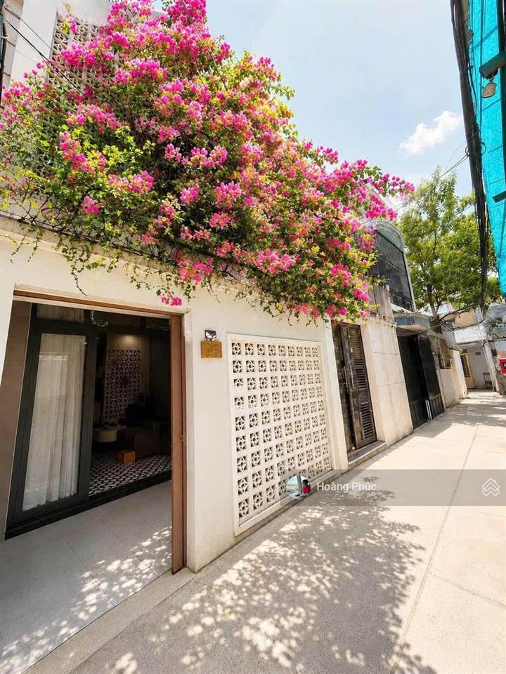 Bùi đình tuý  bình thạnh ngay phường 12 cũ, khu ẩm thực đường hoa xe hơi 64m2 bớt lộc