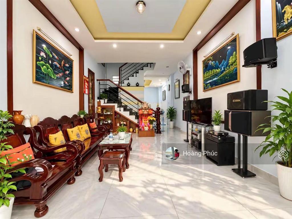 3 tỷ 250/58m2 3pn  3nvs  lạc long quân p10 tân bình hẻm xe hơi thông cách mt 1 căn 3 tầng btct,