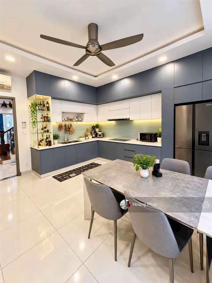 Hẻm xe hơi ngủ nhà  khu vip  trần bình trọngbình thạnh4 tầng 79m2 chào 3tỷ850 chủ thiện chí bớt