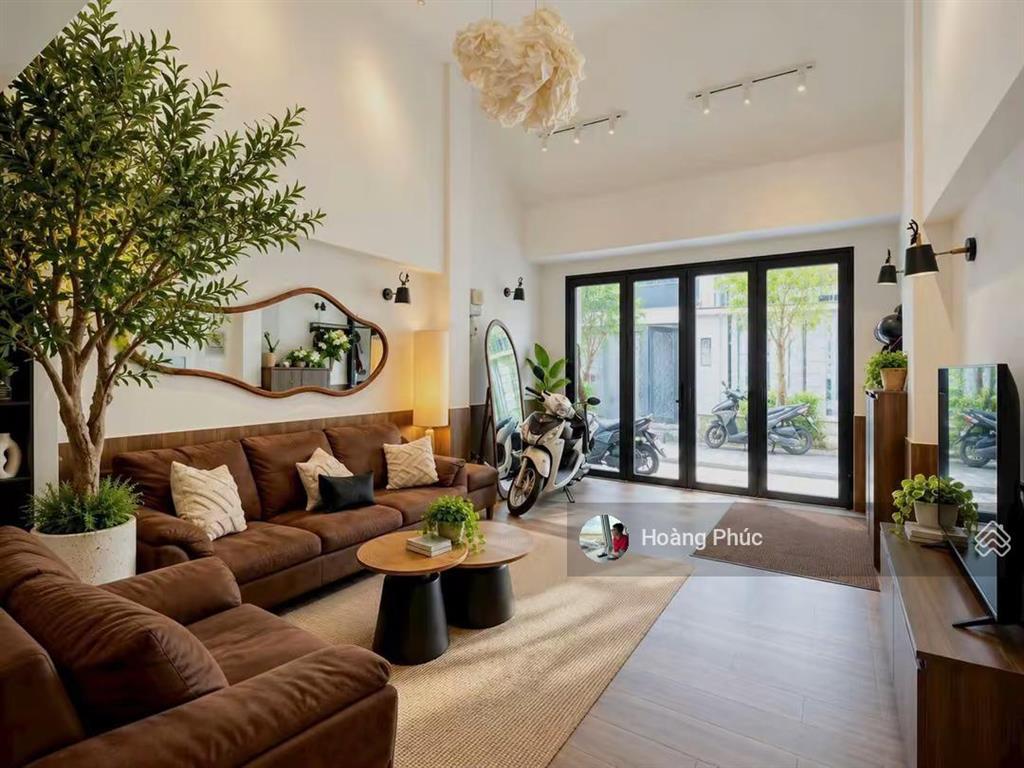 3 tỷ 850 thoại ngọc hầu  tân phú 48m2 thích hợp cho cô chú thích mãn xanh, hẻm đẹp 5pn  4nvs