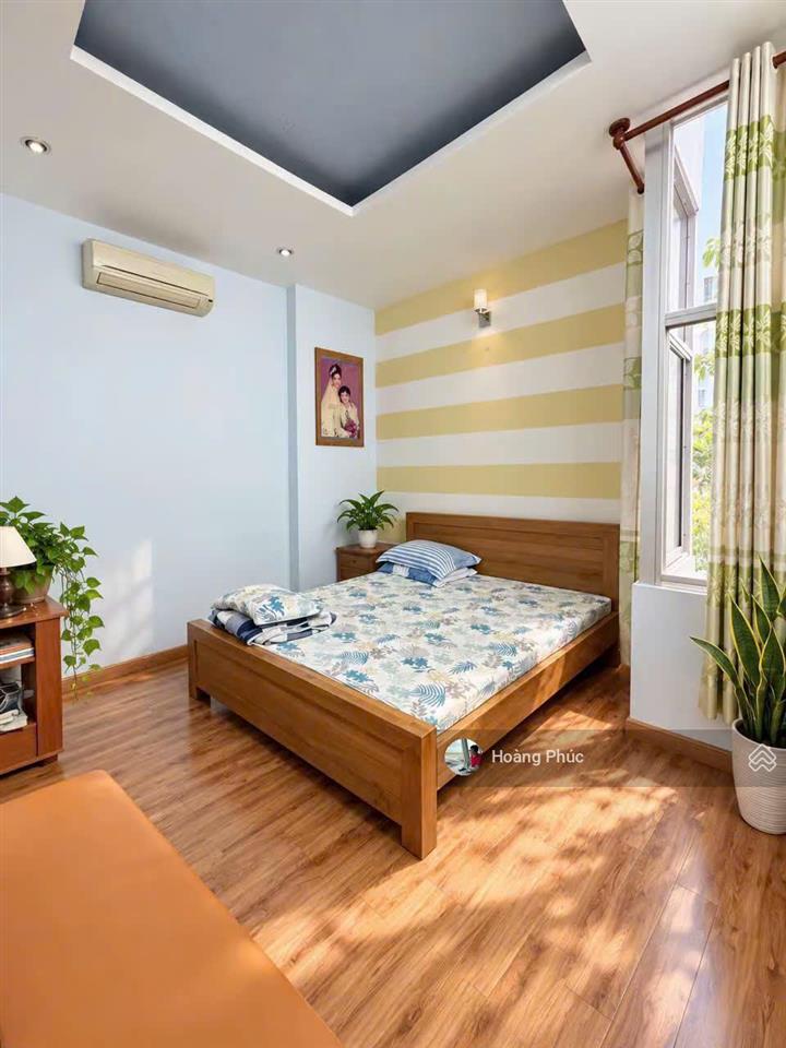 Chủ chào 6tỷ820 lạc long quân p10  tân bình 58m2  hẻm xe hơi thông cách mt 1 căn 3 tầng btct