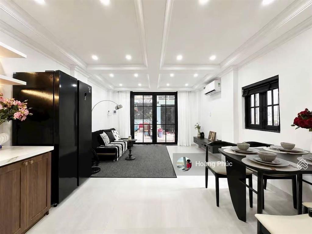 Nguyễn thị minh khai  quận 3, 2 tầng 2pn lớn cn 40m2 full nội thất 3t050/thu nhập 15 triệu/tháng