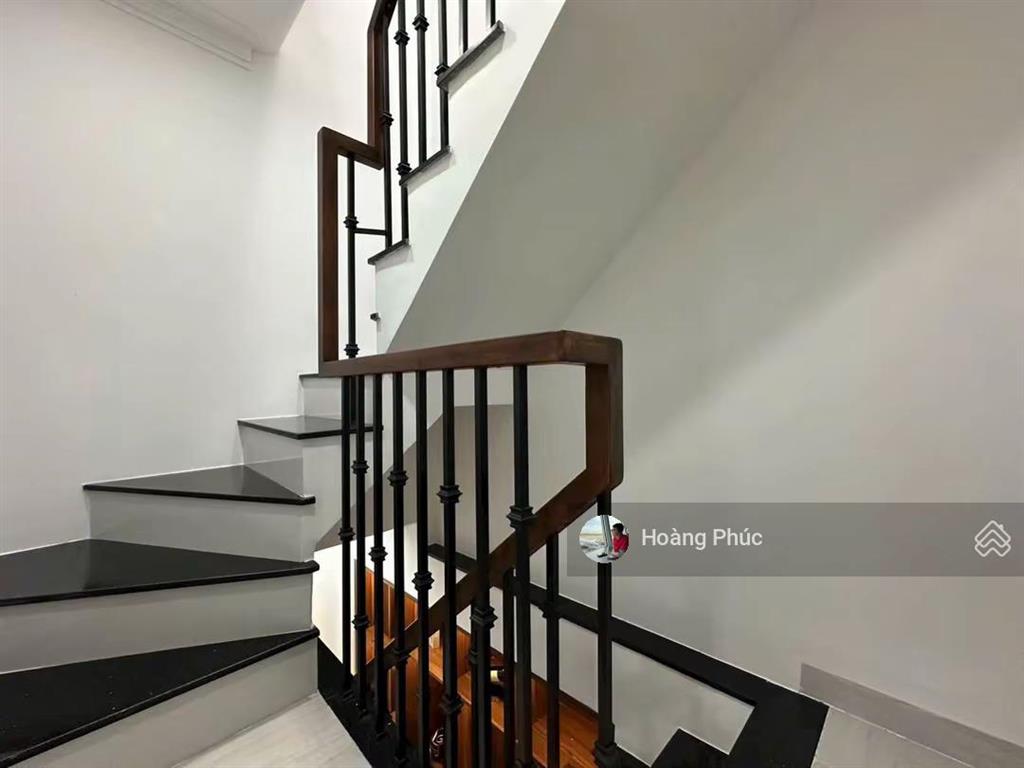 Nguyễn thị minh khai  quận 3, 2 tầng 2pn lớn cn 40m2 full nội thất 3t050/thu nhập 15 triệu/tháng