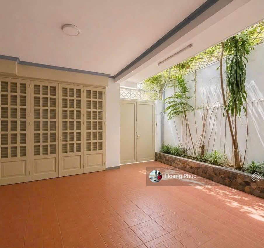 Vân côi  tân bình kế cư xá bắc hải, 154m2 đường thông xe hơi, chủ chào 8 tỷ 6 còn thương lượng