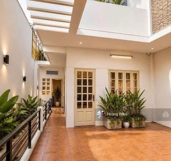 Vân côi  tân bình kế cư xá bắc hải, 154m2 đường thông xe hơi, chủ chào 8 tỷ 6 còn thương lượng