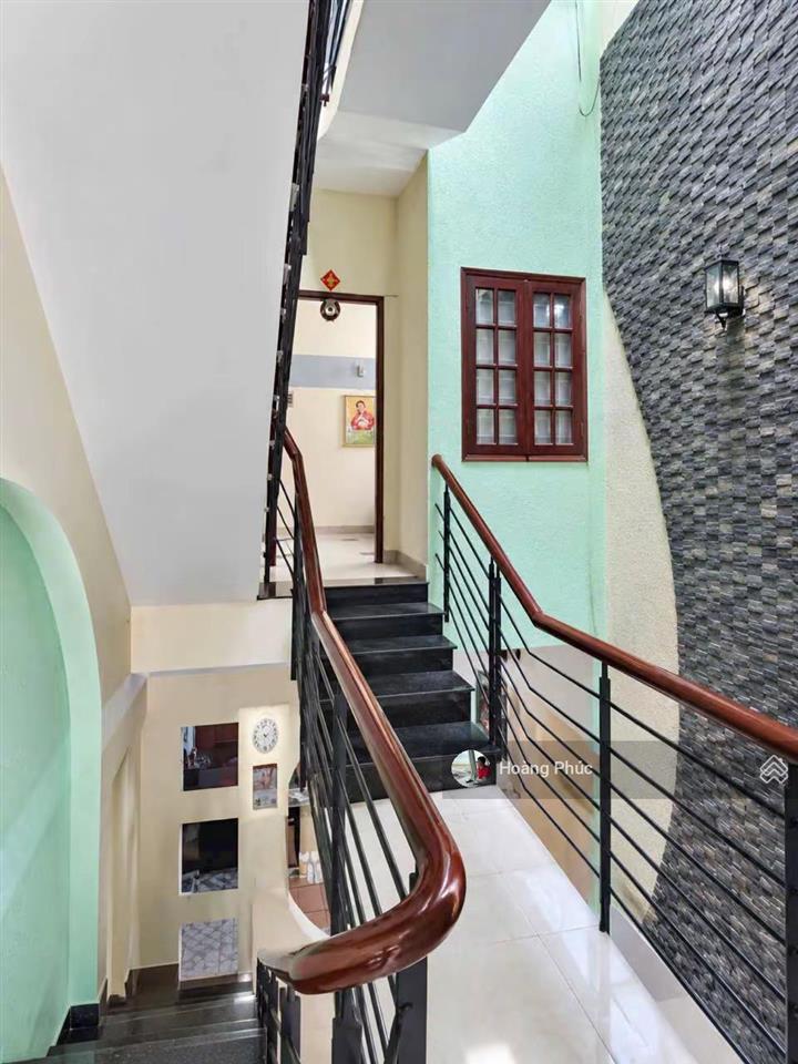 Hoàng hoa thám  phú nhuận chủ chào 4t250/84m2 4pn nhiều tiện ích xung quanh, thu nhập hàng tháng
