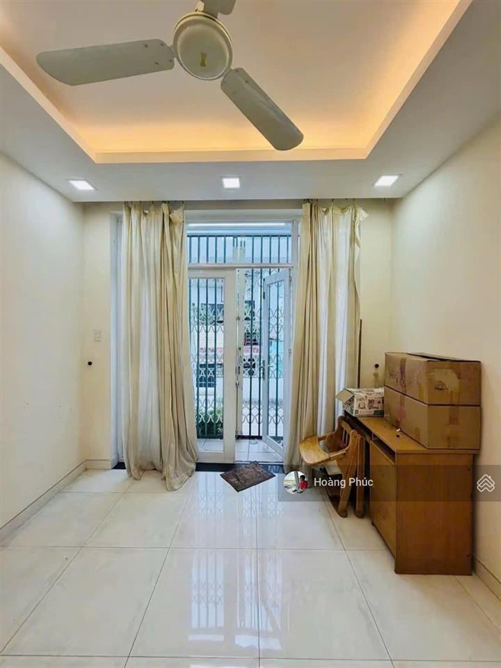 Hòa hưng  quận 10 hẻm nhựa xe hơi, nhà 4 tấm btct, 2 tỷ 850 shr, kế chợ, bệnh viện, trường học