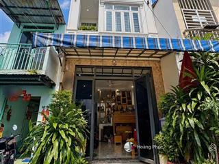 Có phòng trệt cho cô chú lớn tuổi  nhà đẹp  hxh  4 tầng  huỳnh thiện lộc tân phú