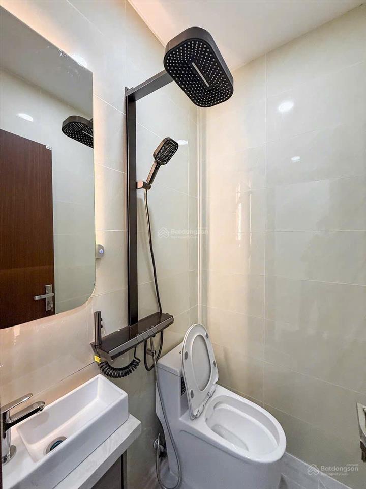 Hàng độc nhà căn góc hxt nguyễn xí p26 bình thạnh quyền hh 2% cho mg