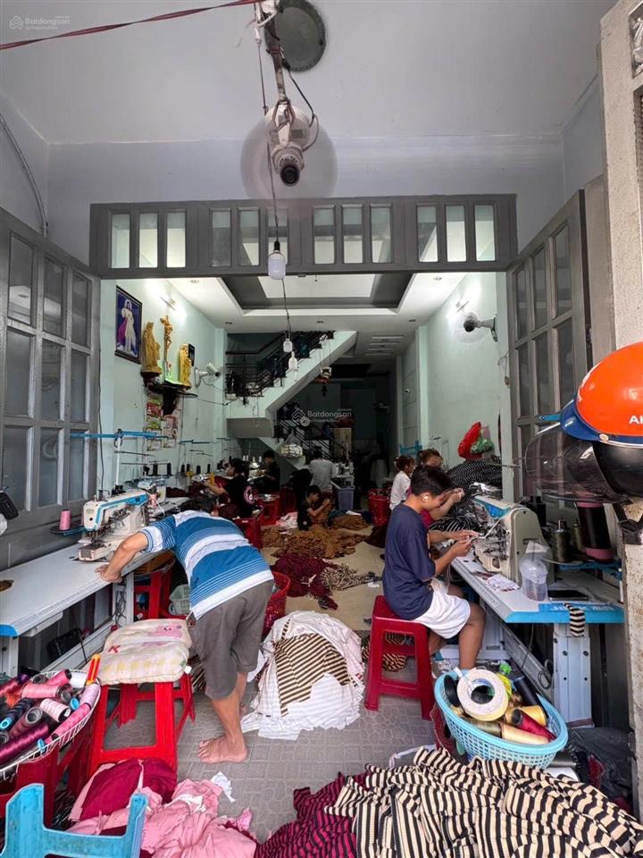 124rt
bình tân lê văn quế nhà 3 tầng 48m2 ,4x12 gia 5ty