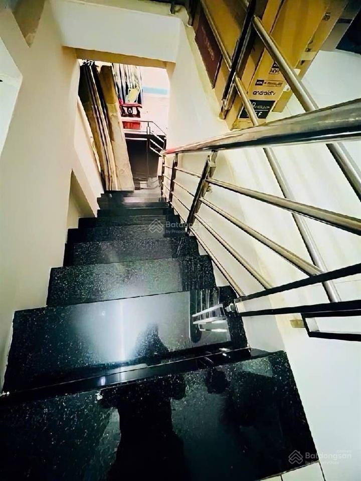 Q286
bình tân, bình trị đông 40m2 , 2tang,4x10 nhỉnh 3ty