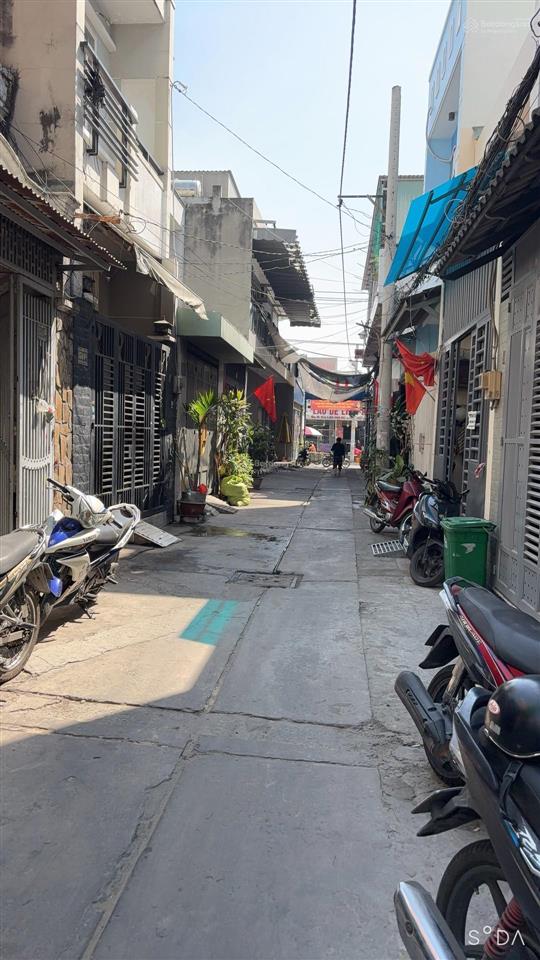 12qy
binh tân. lê văn quế nhà 4 tầng 4 x9 hem oto sạch thông thoáng giá nhỉnh 5ty xíu