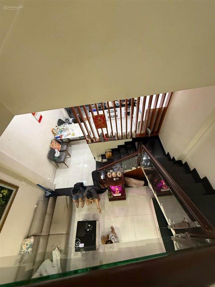 097q6
nhà q11 ông ích khiêm hẻm 8m xe hơi vô nhà  ngang 4,5x 13m giá 12ty