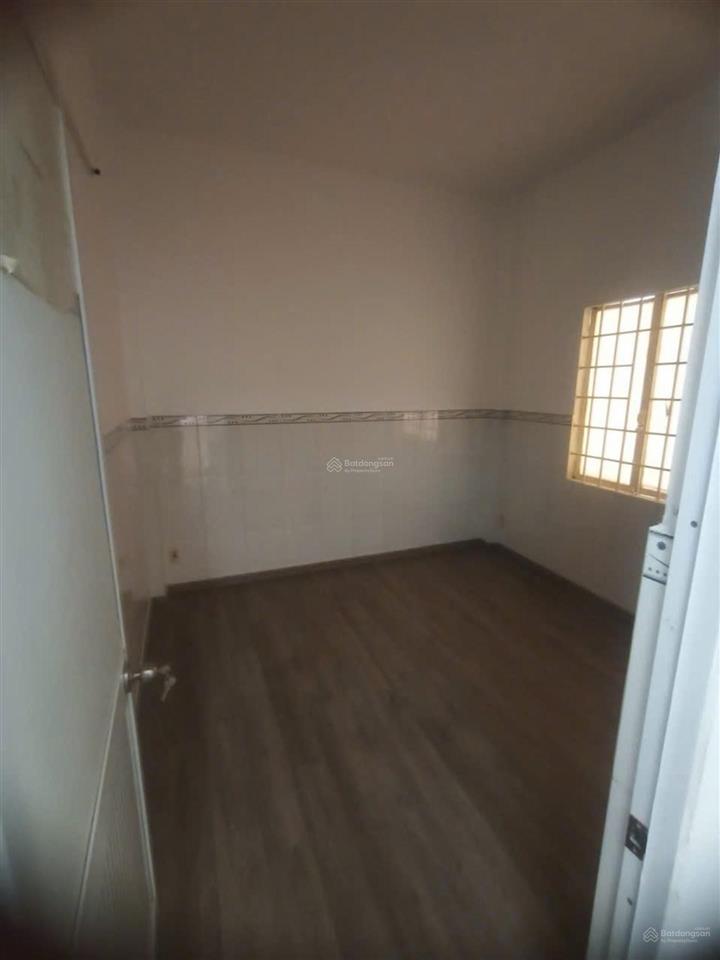 Mã 1q6007x1
nhà q6 mai xuân thưởng, 3 tầng 3.3 x 15m, ô tô thông giá 7 tỷ