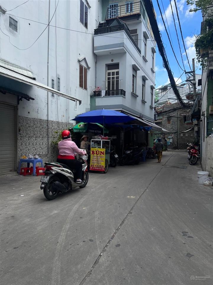 Mã 1q6007x1
nhà q6 mai xuân thưởng, 3 tầng 3.3 x 15m, ô tô thông giá 7 tỷ