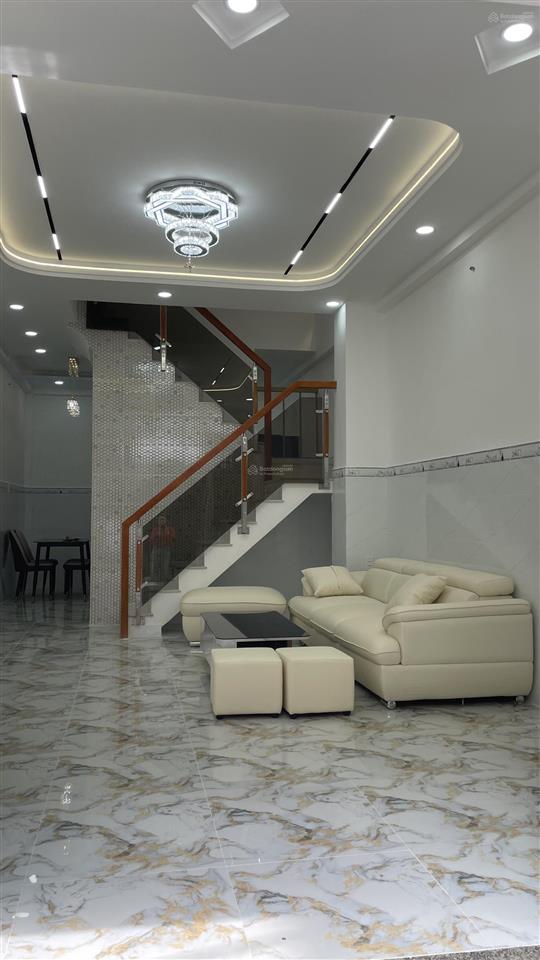 Nhà bình tân, tên lửa, bình trị đông, 2 tầng, 4x10m, nhà mới hẻm oto, giá 4tỷ x
