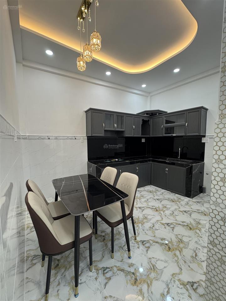 Nhà bình tân, tên lửa, bình trị đông, 2 tầng, 4x10m, nhà mới hẻm oto, giá 4tỷ x