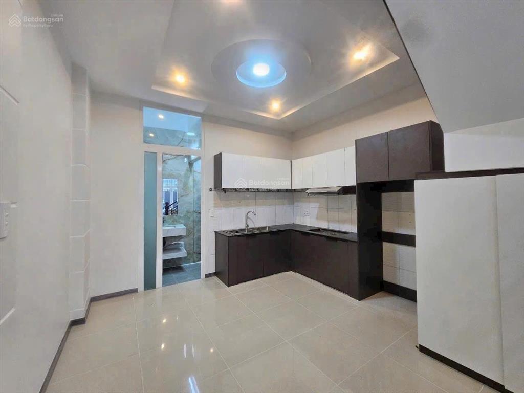 Bán nhà hẻm xe hơi thông,60m2 xây 3 tầng chỉ hơn 6 tỷ ,phạm văn chiêu quận gò vấp