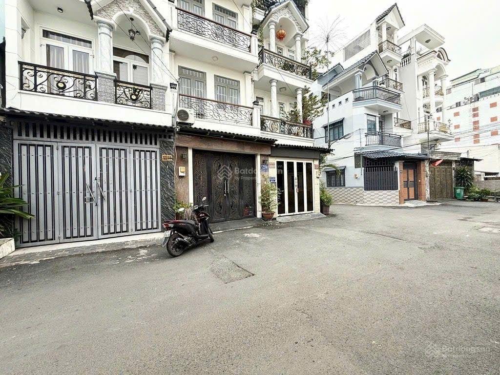 Bán nhà hẻm thông,xe hơi tránh,64 m2 xây 4 tầng chỉ hơn 8 tỷ,đường quang trung,quận gò vấp