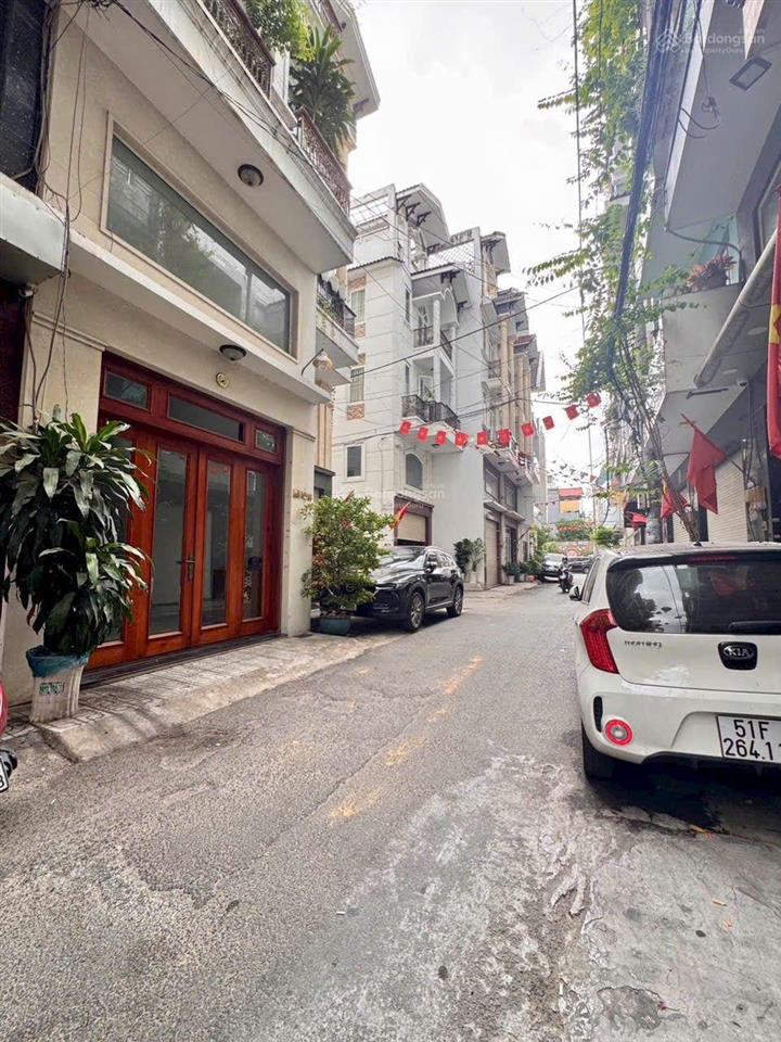 Bán nhà hẻm xe hơi thông, 64 m2 xây 5 tầng chỉ hơn 8 tỷ, trần thị trọng, quận tân bình