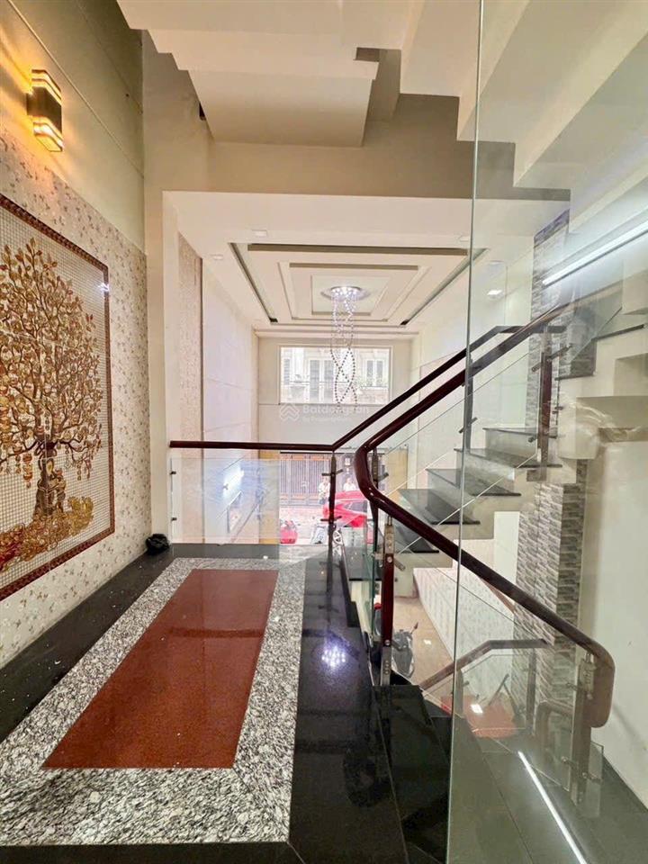 Bán nhà hẻm xe hơi thông, 64 m2 xây 5 tầng chỉ hơn 8 tỷ, trần thị trọng, quận tân bình