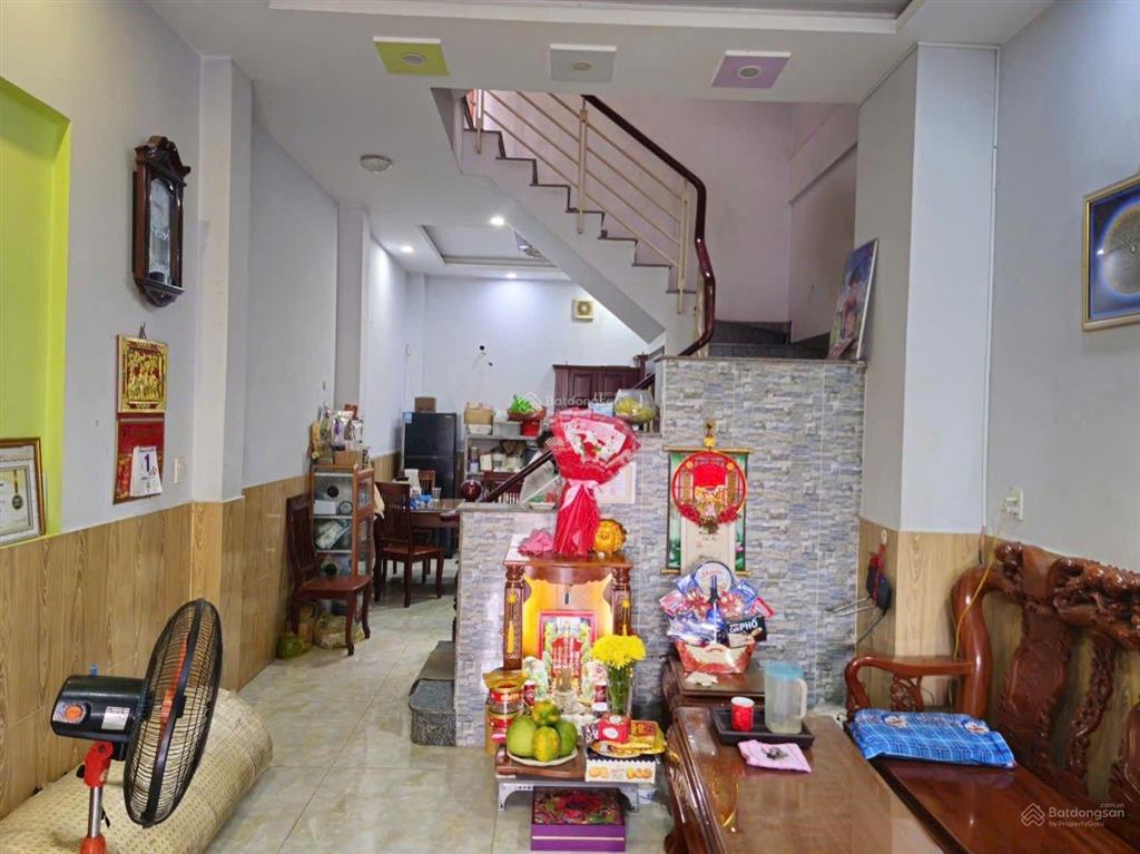 Bán nhà hẻm xe hơi thông,60 m2 xây 3 tầng chỉ hơn 6 tỷ,nguyễn văn khối,quận gò vấp