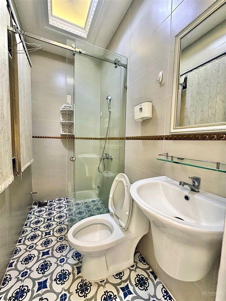 Nhà hẻm xe hơi,60 m2 xây 5 tầng chỉ hơn 8 tỷ,nguyễn văn khối,quận gò vấp