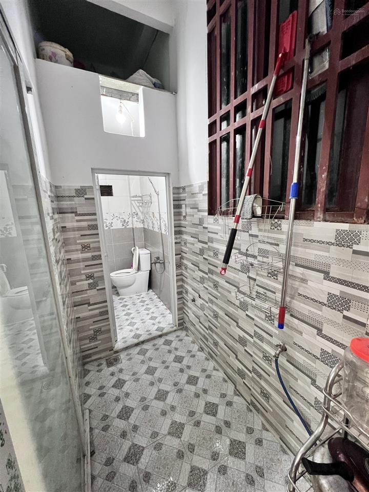 Cho thuê nhà nguyên căn nguyễn văn tạo, 1 trệt 2 lầu. hẻm ô tô giá 9tr/tháng   0968 509 ***