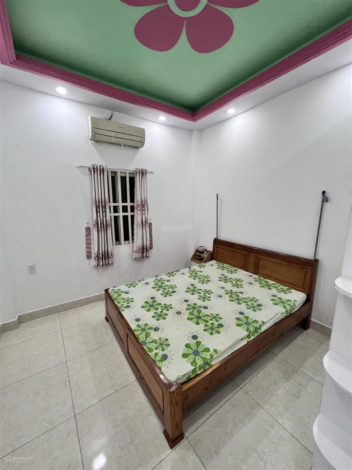 Cho thuê nhà nguyên căn nguyễn văn tạo, 1 trệt 2 lầu. hẻm ô tô giá 9tr/tháng   0968 509 ***