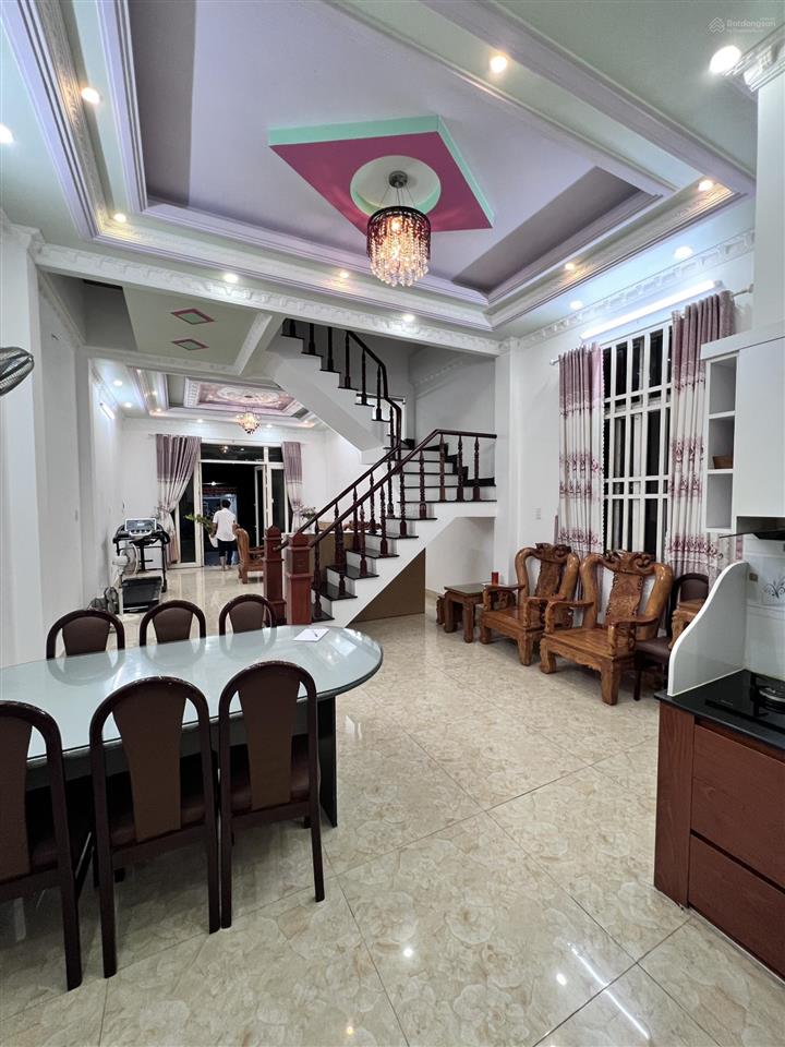 Cho thuê nhà nguyên căn nguyễn văn tạo, 1 trệt 2 lầu. hẻm ô tô giá 9tr/tháng   0968 509 ***