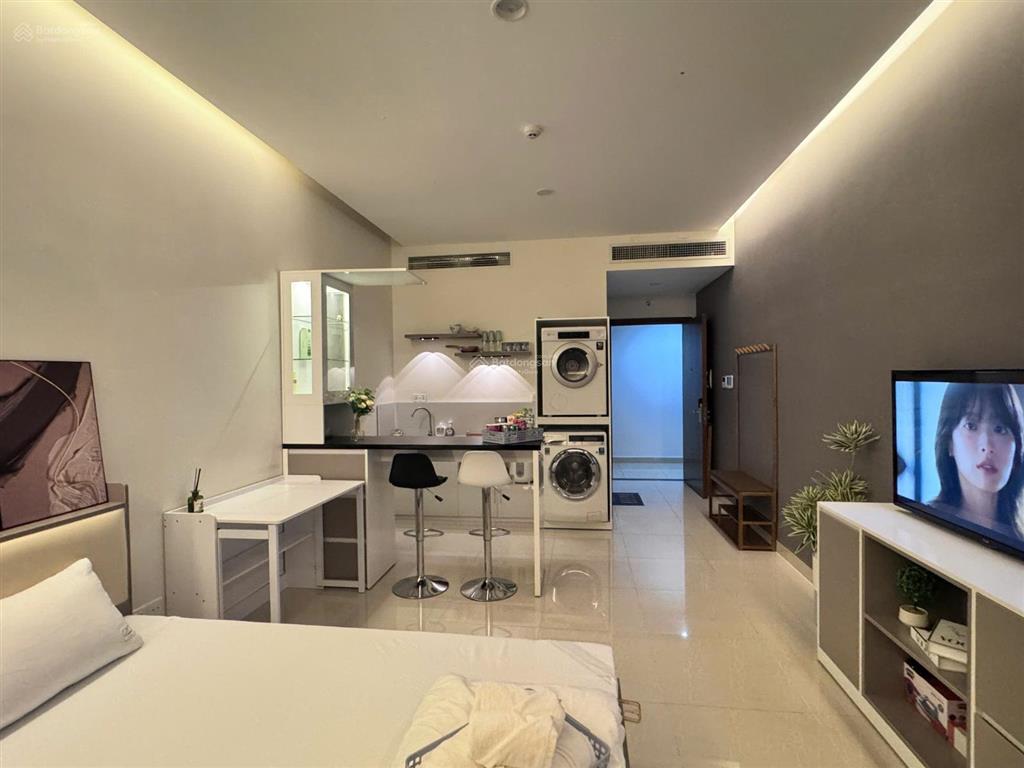 Cho thuê căn hộ officetel golden king, 35m2, full nội thất mới, view đẹp lầu cao 17tr  0968 509 ***