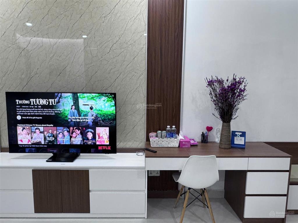 Cho thuê ch 1pn, 17 triệu, 35m2, view đẹp tại golden king, q7, hcm