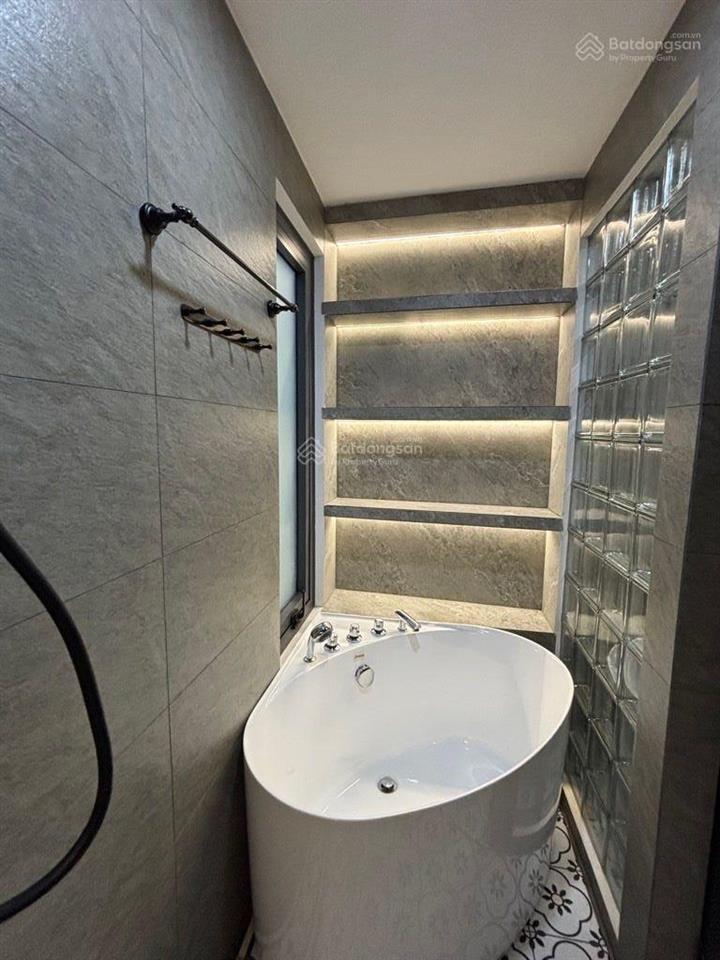 Bán nhà hậu giang, bình phú, lý chiêu hoàng ,p.11, q.6 ,4x12m, 2 tầng, 4m thông, giá 4t2, vuông vức