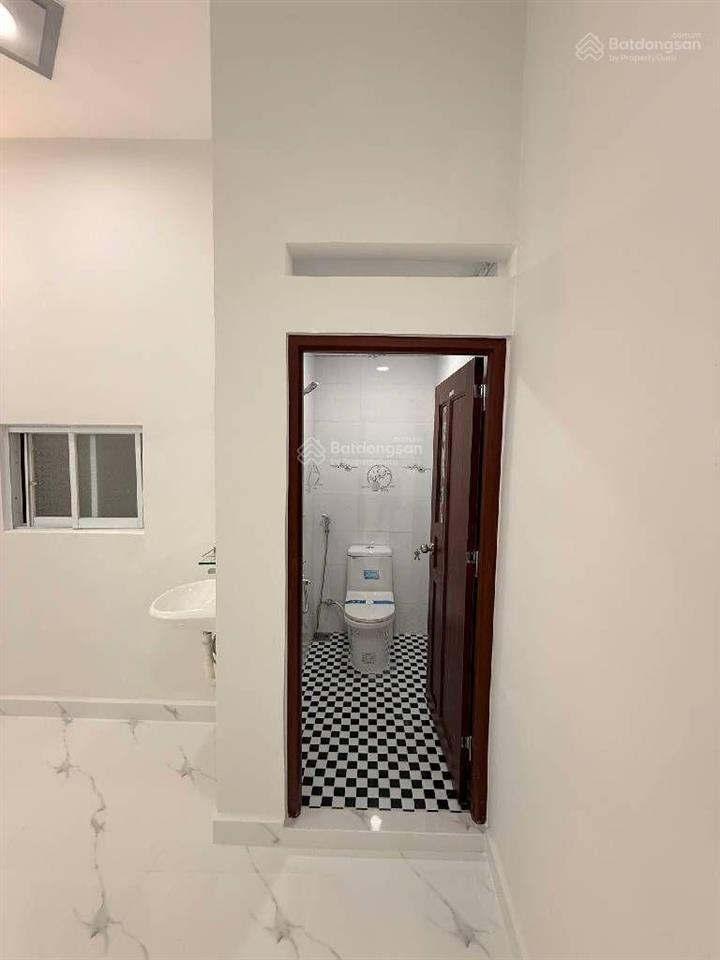 Quá ngon. chỉ 5t2. 2 tầng. 4x13m. 4m thông. kênh tân hoá. khuông việt. hoà bình. quận tân phú.