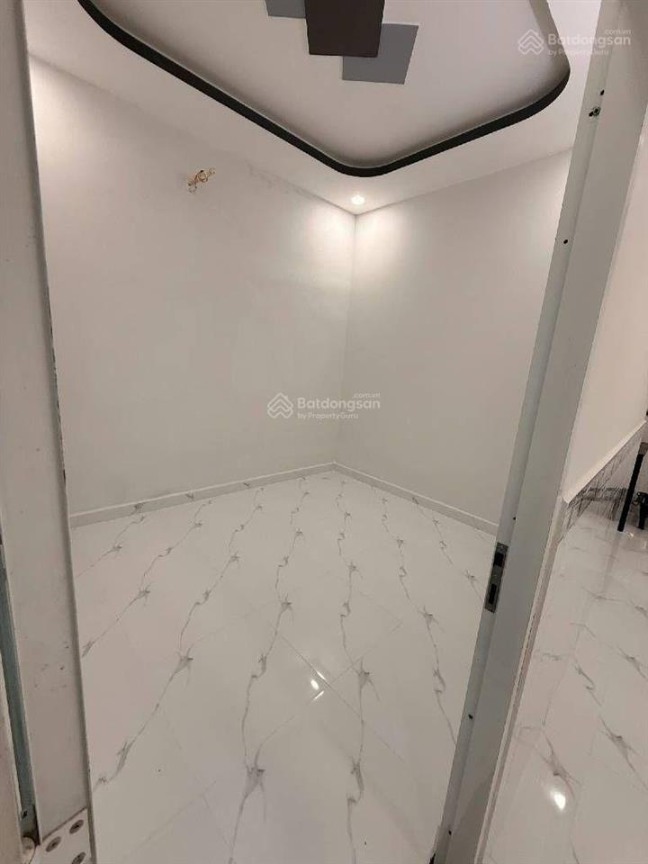 Quá ngon. chỉ 5t2. 2 tầng. 4x13m. 4m thông. kênh tân hoá. khuông việt. hoà bình. quận tân phú.