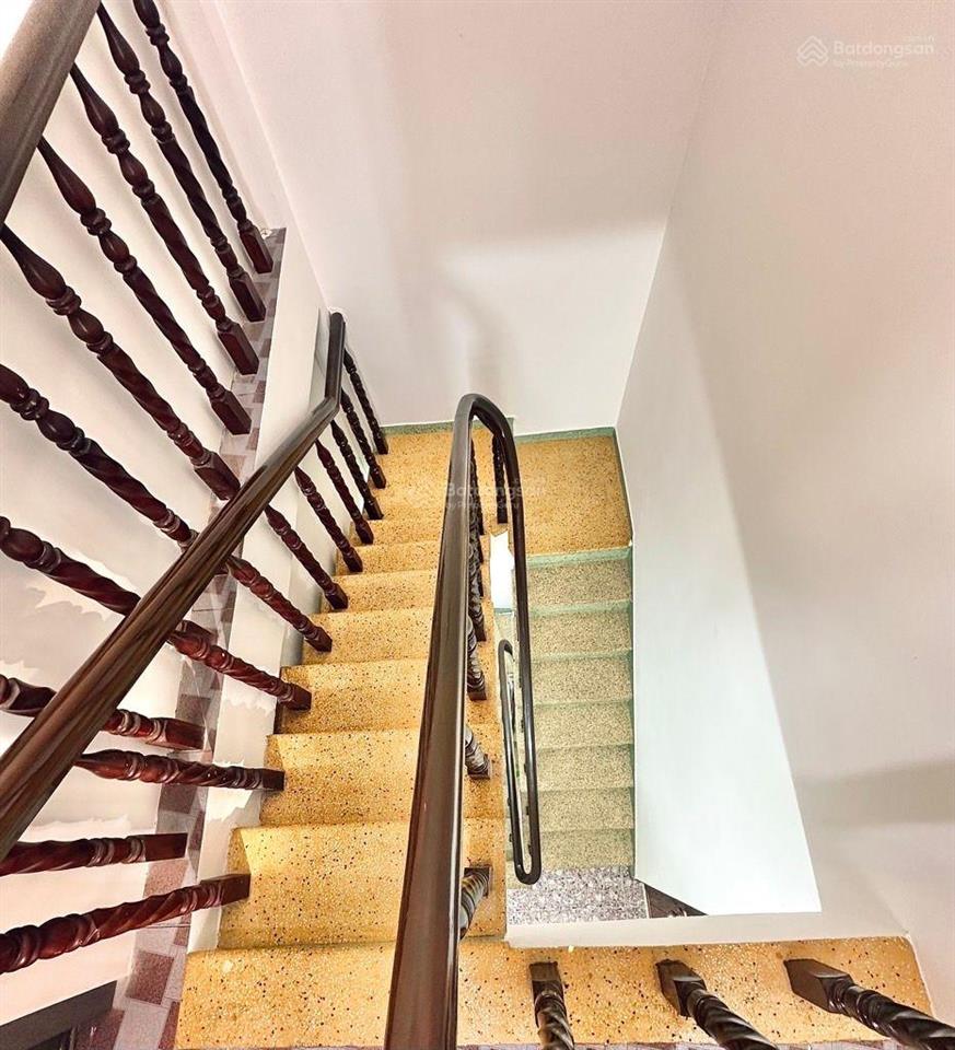 Bán nhà 3 tầng. 4x14m. 5m thông. chỉ 5t5. lê văn quới , hương lộ 2, bình long. p.bhh a, q. bình tân