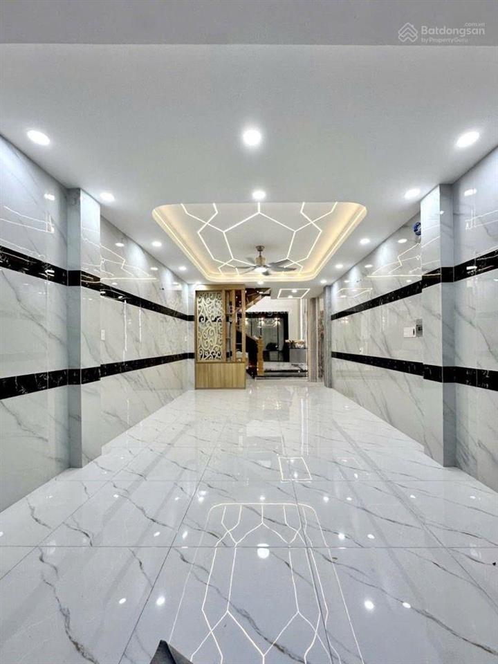 Hiếm. 5 tỷ hơn. 5 tầng. 4x12m. 6m thông. nở hậu. đường bình tiên. hậu giang. phạm văn chí. p8. q6.