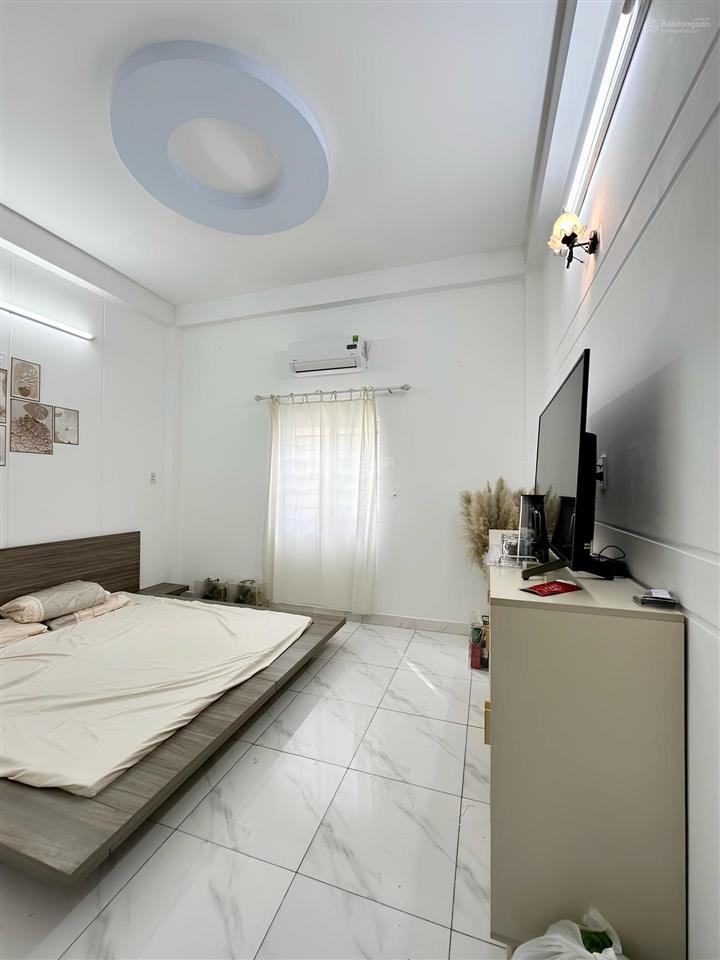 Mtkd trục lý chiêu hoàng. an dương vương. quận 6. dt 120m2. hơn 6 tỉ. 2 tầng. nở hậu tài lộc. 434