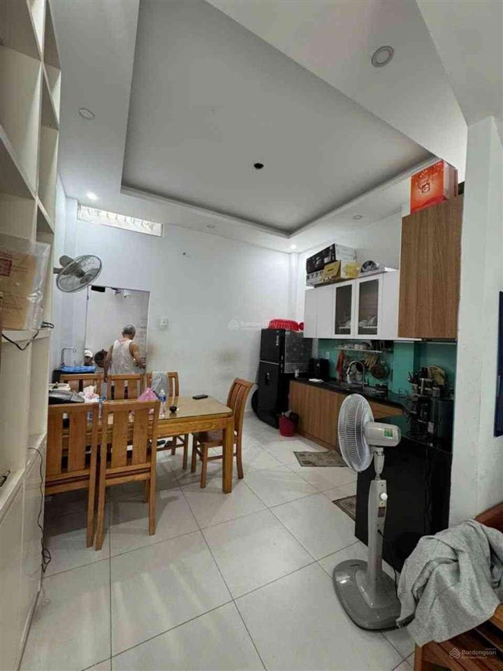 Dt 4x20m. cn 80m². 4 tầng. hơn 6 tỉ. hẻm xe tải. tên lửa. kinh dương vương. aeon quận bình tân.