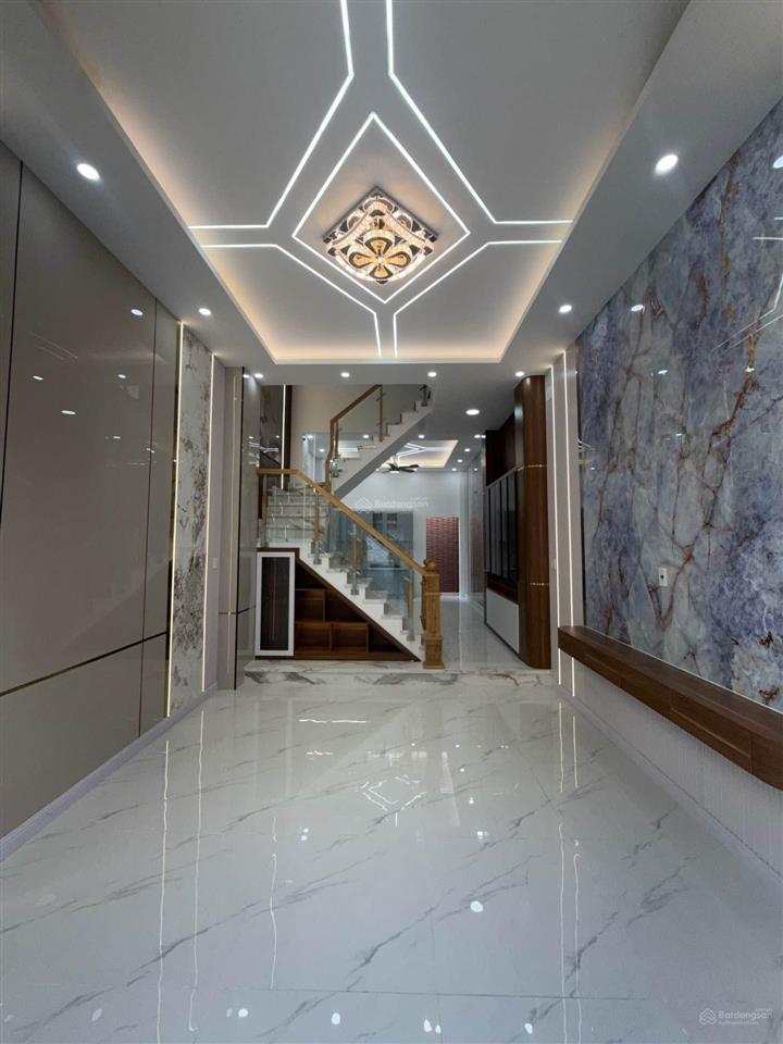 Hiếm. 4 tỷ hơn. dt 4x16m. 3 tầng. hẻm 7m thông. đường lê văn quới, hương lộ 2 nối dài. q. bình tân