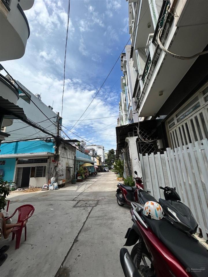 Nhà 4 tầng. 4x15m. 5 tỷ hơn. hẻm xe hơi. bình phú. hậu giang. nguyễn văn luông. p. phú lâm. quận 6.
