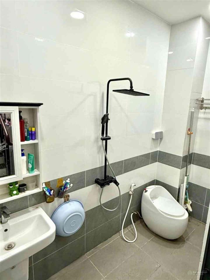 Hiếm. chỉ 4t350. dt 4x13m. 2 tầng. hẻm xe hơi. đường số 7. tên lửa. an dương vương. quận bình tân.