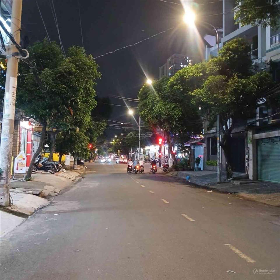 Mtkd lý chiêu hoàng. 4 tầng. 4x15m. 7 tỷ hơn. chính chủ. mega bình phú. vành đai. p. bình phú. q.6.