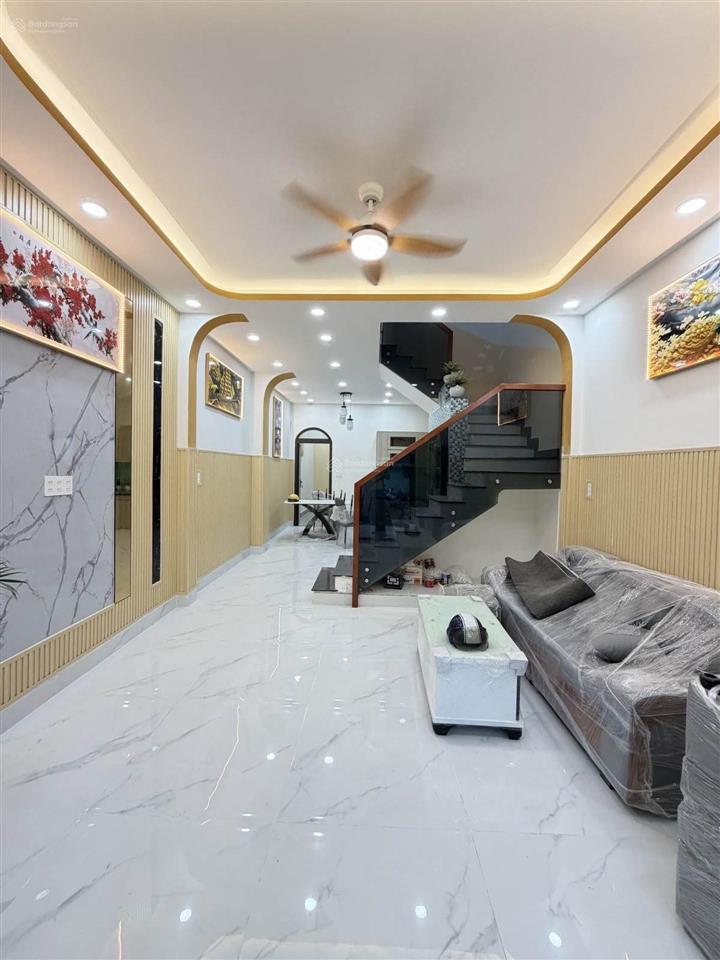 Dt 60m2. 2 tầng. 4 tỷ hơn. hẻm xe hơi. đường số 7. tên lửa. trần văn giàu. p. tân tạo. q. bình tân.