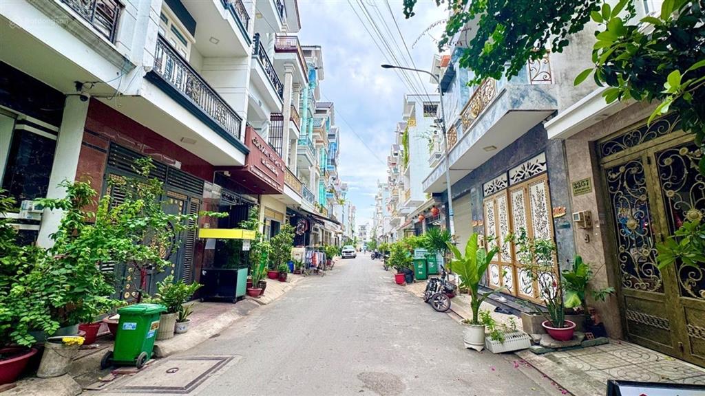 Bình phú, chợ lớn, trần văn kiểu. dt 4x15m, 6 tỷ hơn, 2 tầng, 2 mặt tiền xe hơi. p.bình phú, quận 6