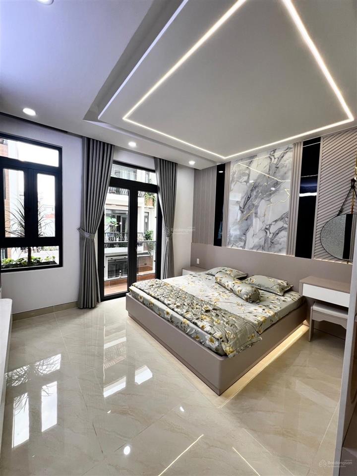 Nhà mới nguyễn sơn. tân hương. dt 4x18m. 5 tầng. 6 tỷ hơn. hẻm 8m thông. p.phú thọ hoà. q. tân phú.